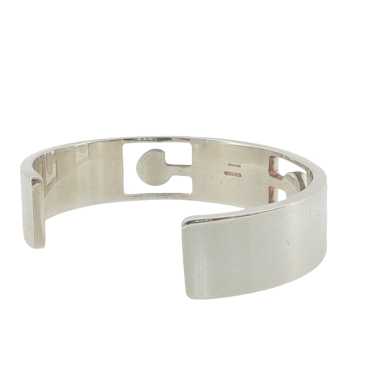 Pre-Loved Gucci Cutout G Bangle