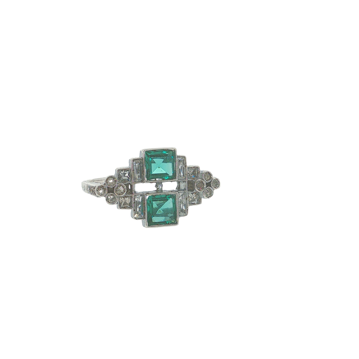 Pre-Loved Vintage 935 Silver Art Deco Green Stone Ring – Circa 1920s/30s