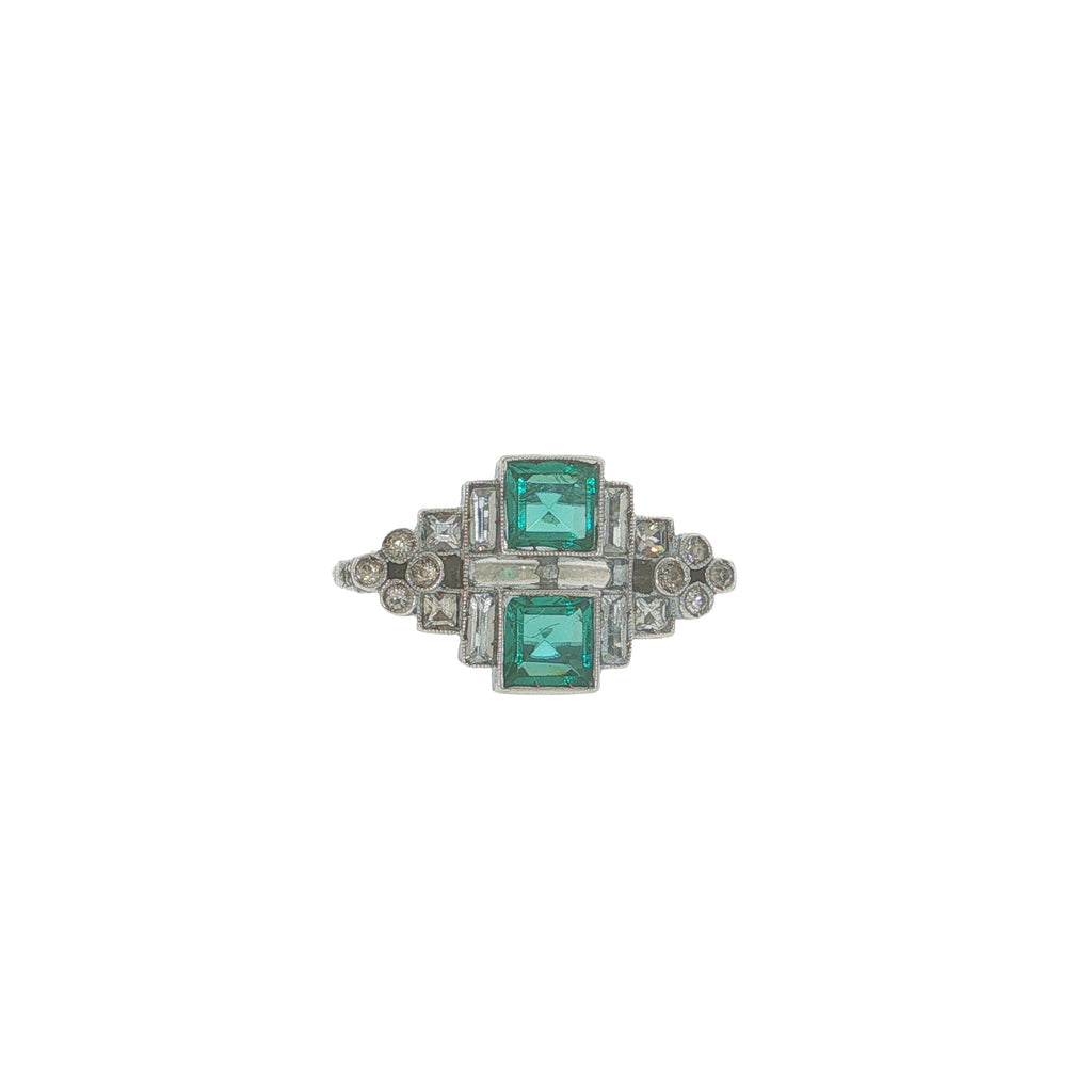 Pre-Loved Vintage 935 Silver Art Deco Green Stone Ring – Circa 1920s/30s