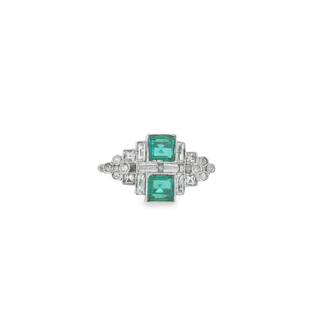 Pre-Loved Vintage 935 Silver Art Deco Green Stone Ring – Circa 1920s/30s