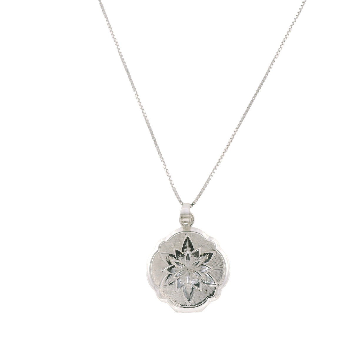 Pre-Loved Vintage Silver Engraved Floral Locket Pendant & Chain