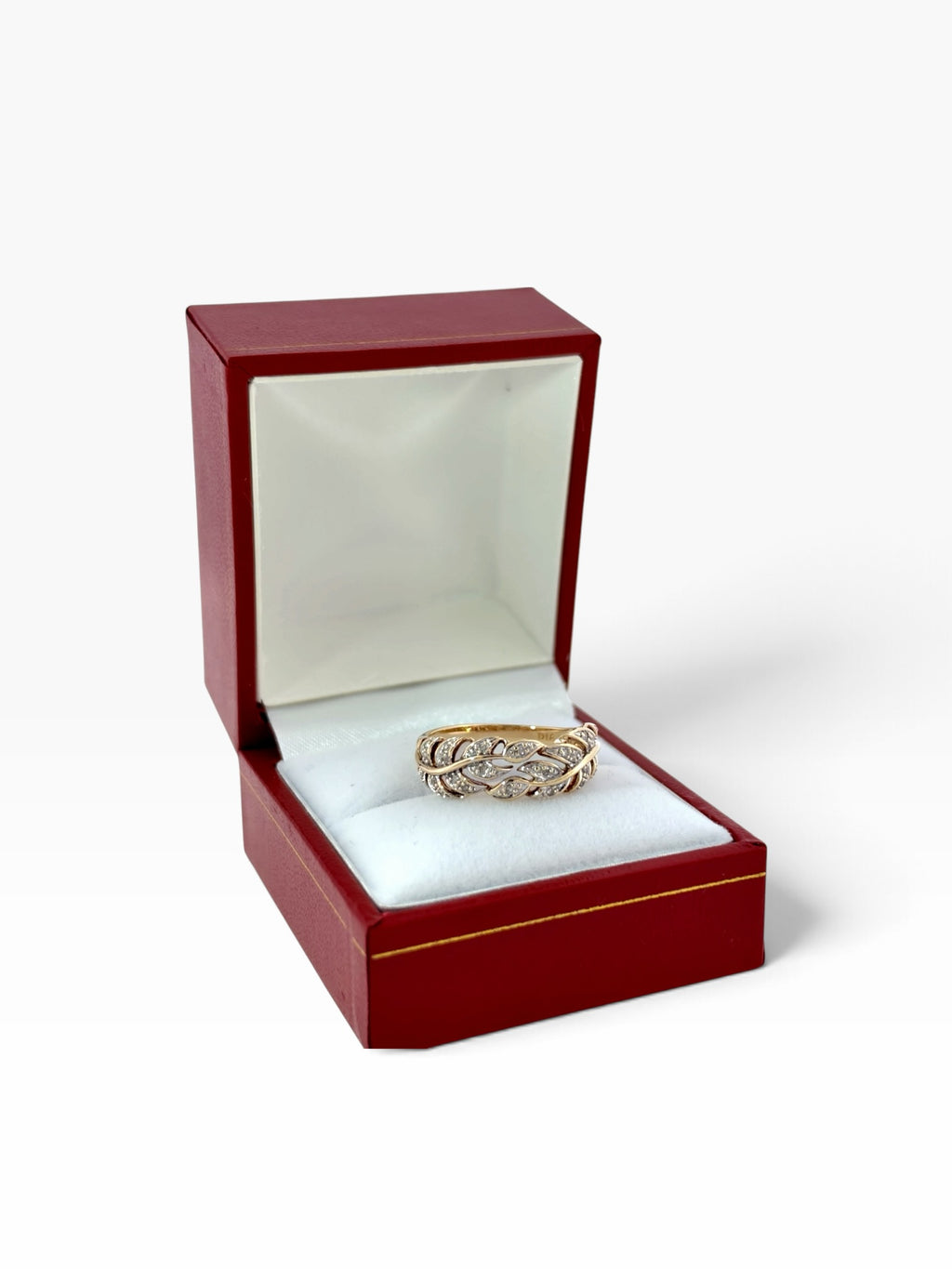 Pre-Loved 9ct Yellow Gold & Diamond Leaf Band Ring – 0.10ct
