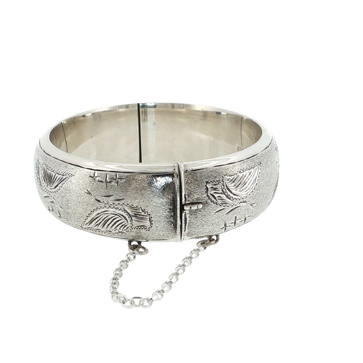 Vintage Sterling Silver Engraved Bangle – Birmingham 1966 – H.S Ltd
